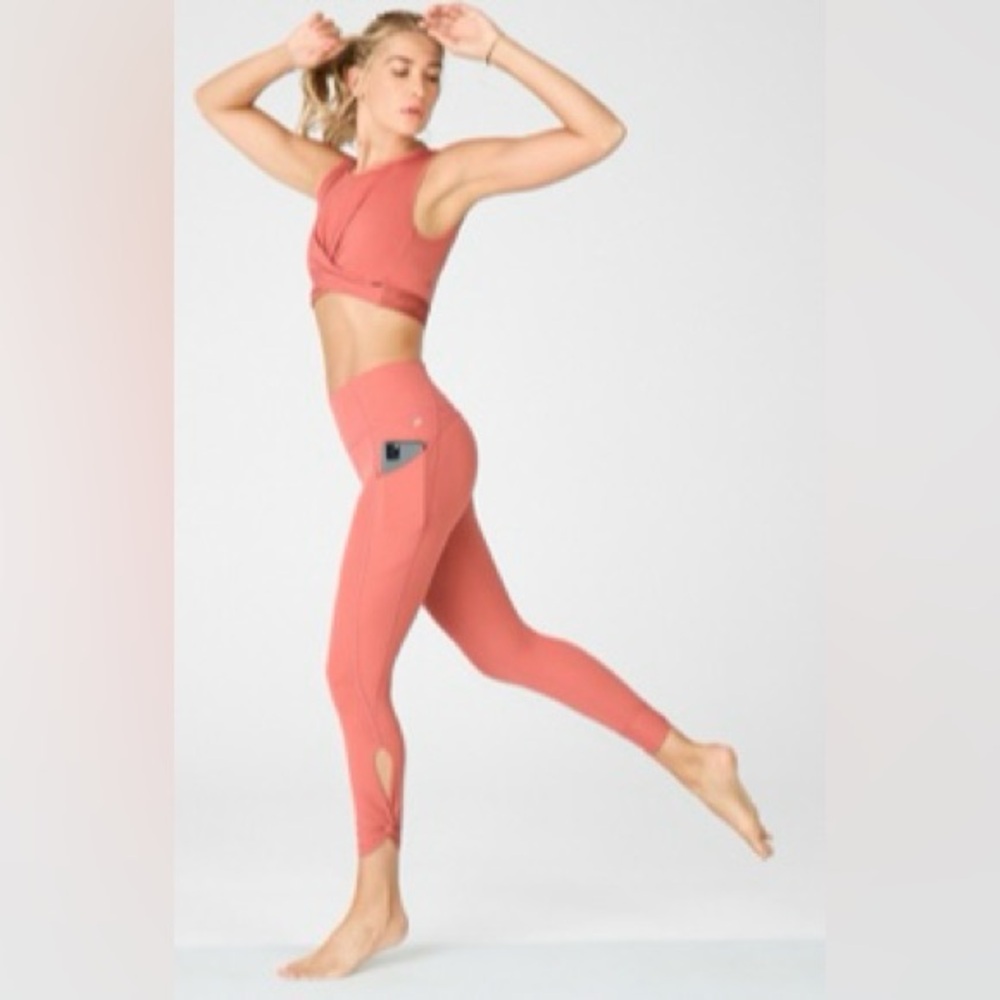 Fabletics Set, Like New Condition - image 1
